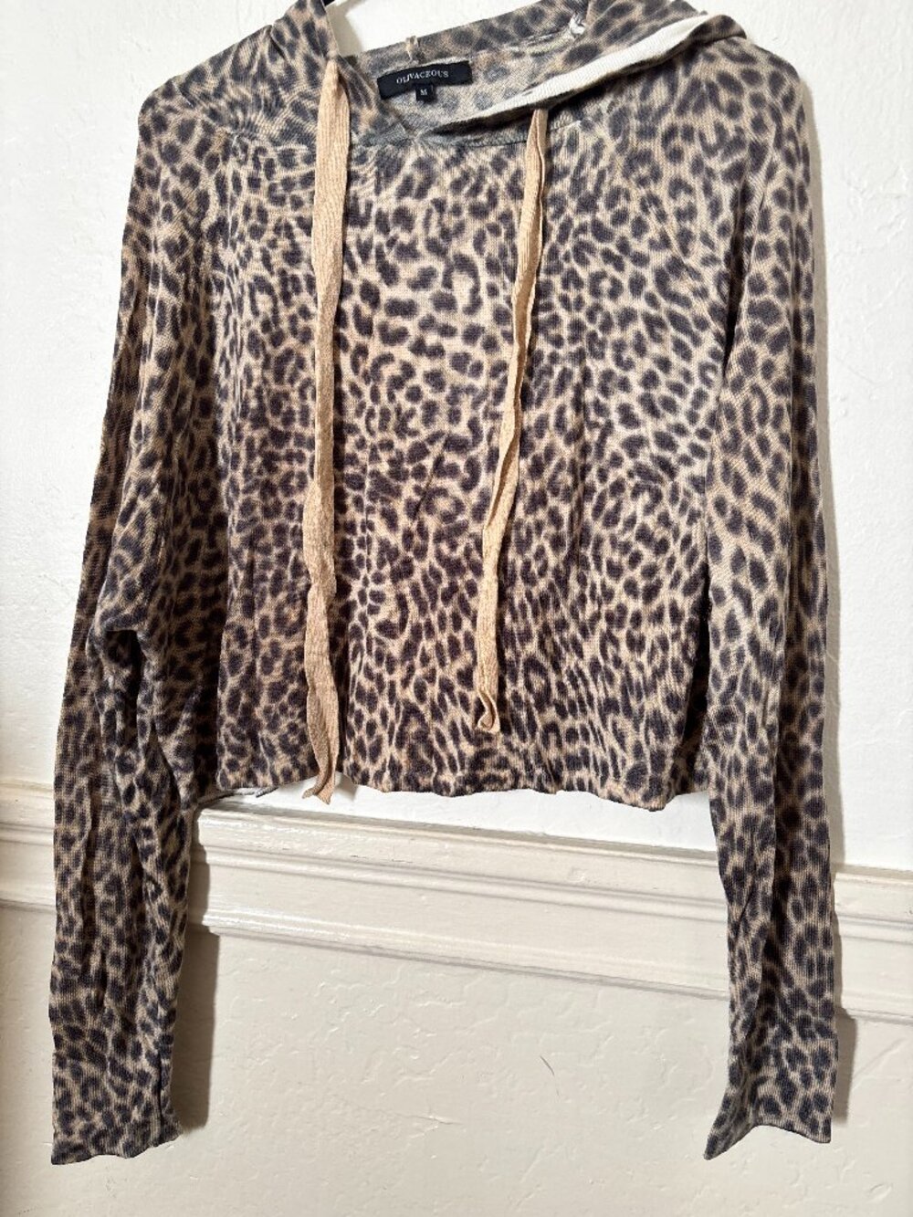 Olivaceous Leopard Print Lightweight Cropped Hooded Top M